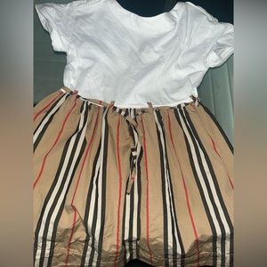 Toddler Burberry dress 3y used